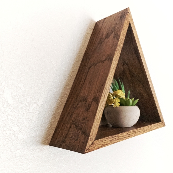 Rustic Triangle Farmhouse Oak Shelf - Picture 4 of 6